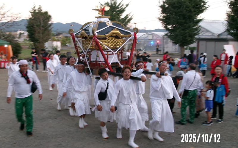 川床熊野神社の秋季大祭が行われました。